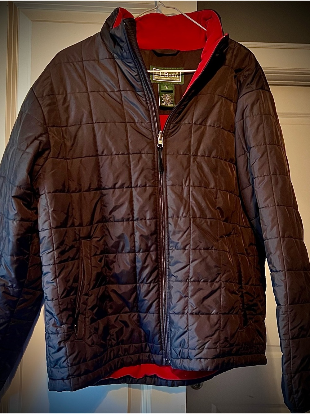 L.L. Bean Men's Quilted Jacket in Black with Red Lining